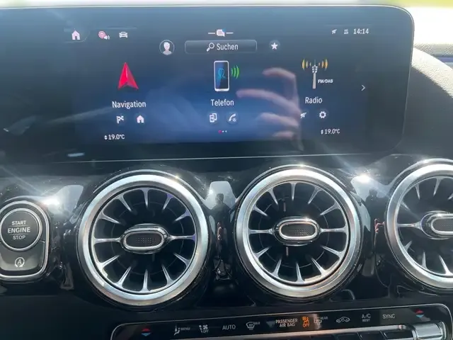 Mercedes-Benz GLA 200