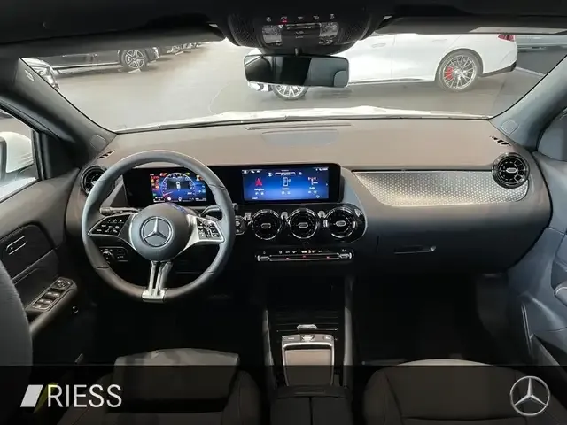 Mercedes-Benz GLA 180