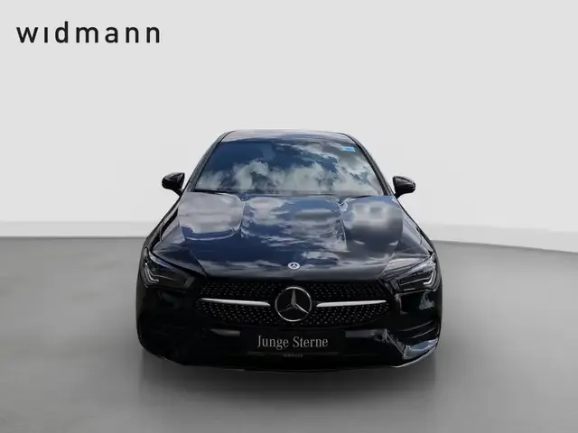 Mercedes-Benz CLA 220