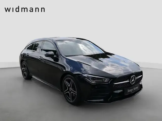 Mercedes-Benz CLA 220