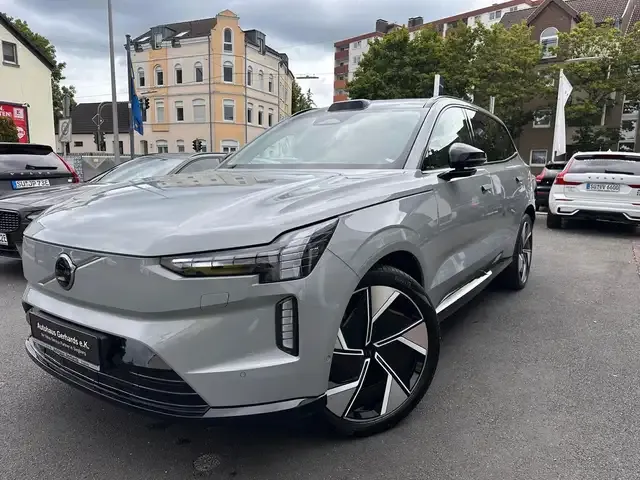 Volvo EX90