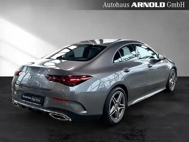 Mercedes-Benz CLA 200