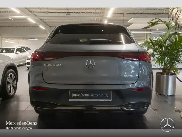 Mercedes-Benz EQE SUV