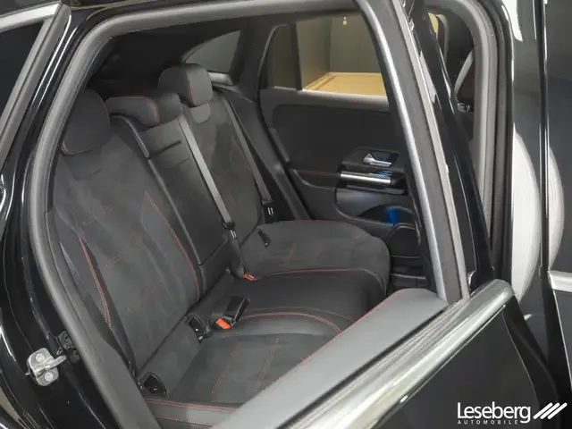 Mercedes-Benz EQA 300