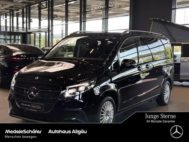 Mercedes-Benz V 220