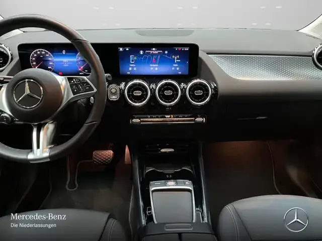 Mercedes-Benz GLA 180