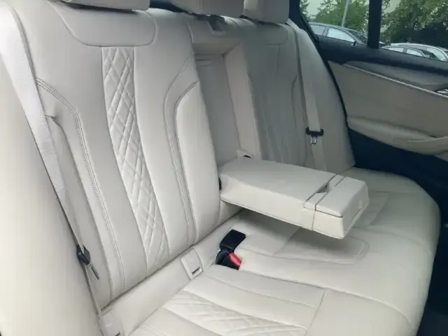 BMW 550