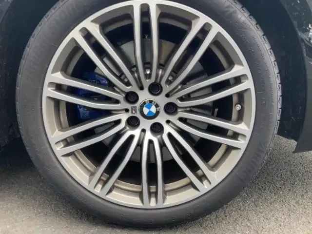 BMW 550