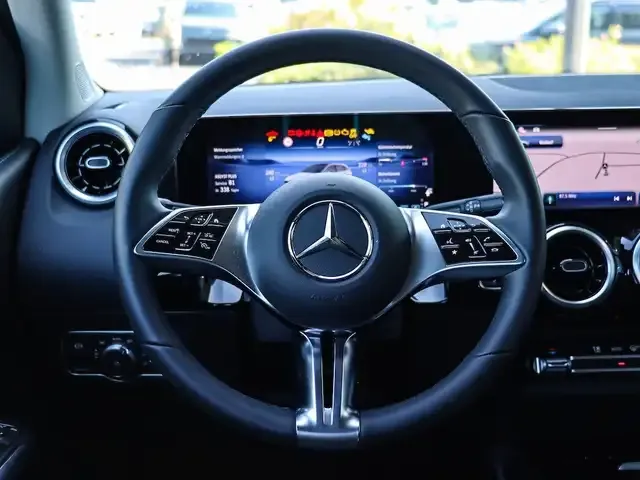 Mercedes-Benz B 180