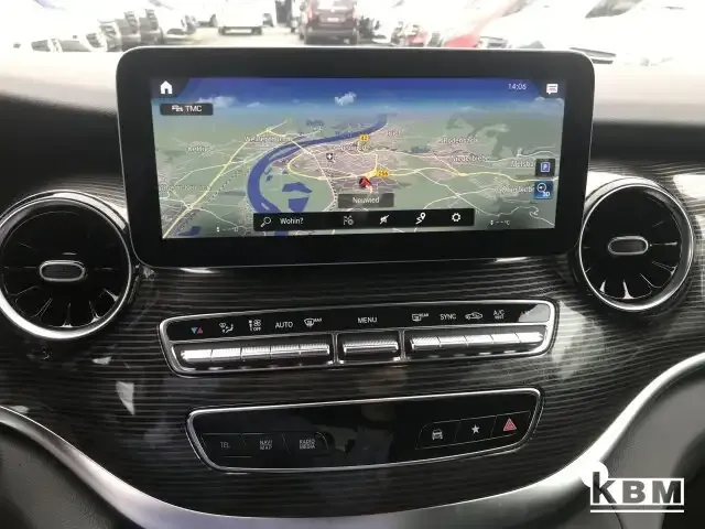 Mercedes-Benz V 250