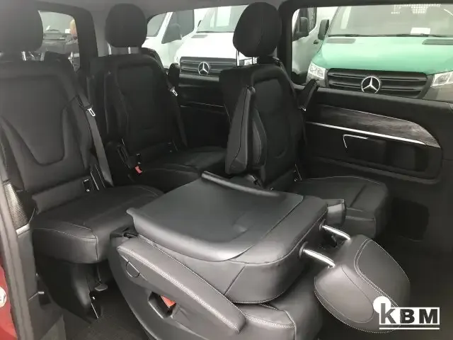 Mercedes-Benz V 250