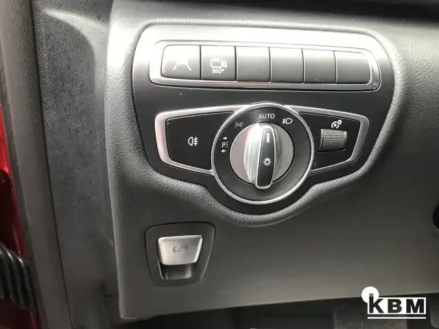 Mercedes-Benz V 250