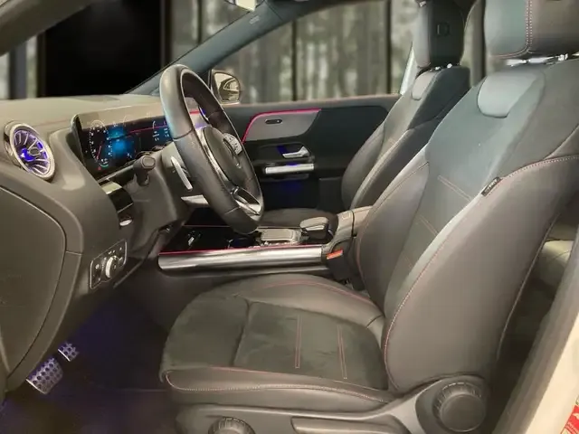 Mercedes-Benz EQA 300