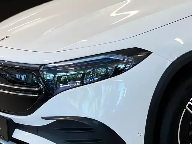 Mercedes-Benz EQA 300