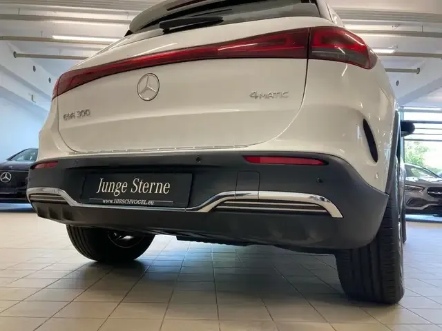 Mercedes-Benz EQA 300