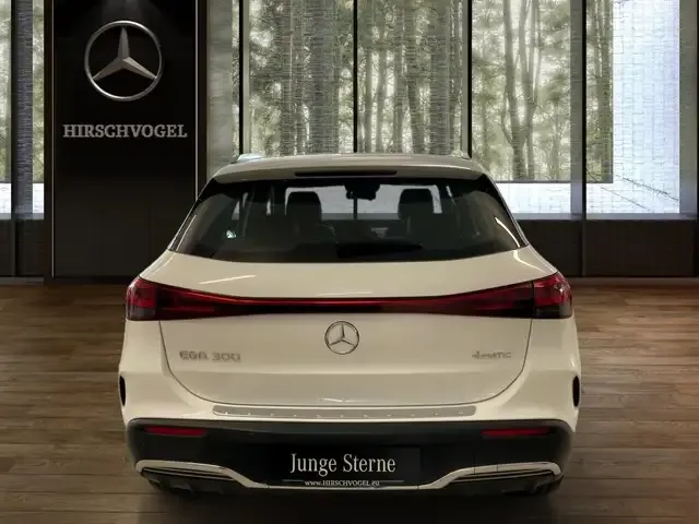 Mercedes-Benz EQA 300