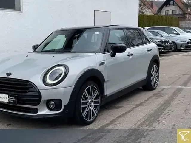 MINI Cooper Clubman