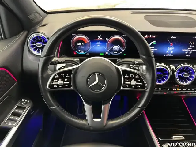 Mercedes-Benz EQB 300