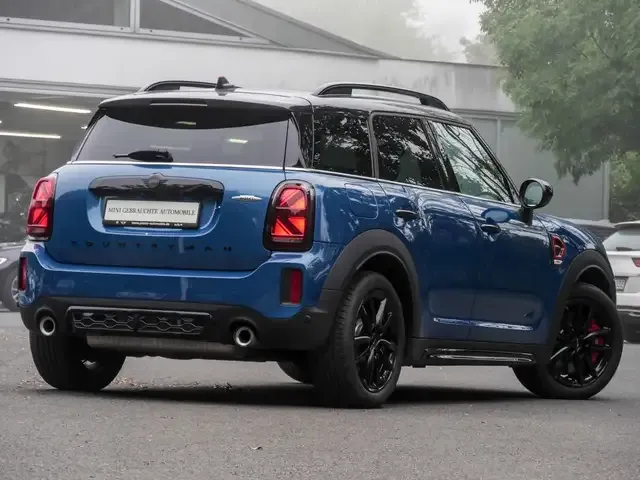 MINI John Cooper Works Countryman