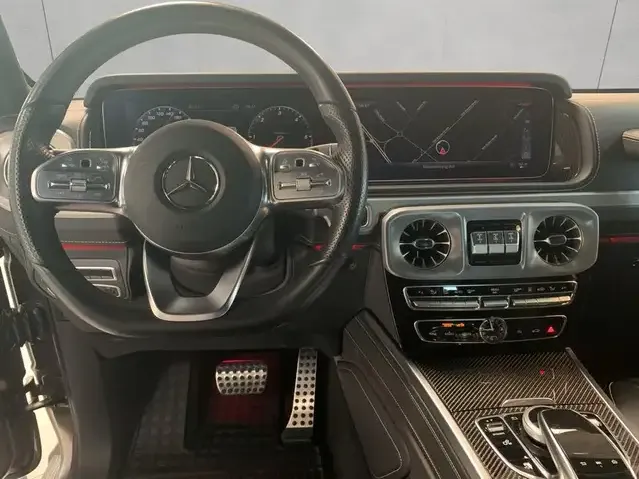 Mercedes-Benz G 400