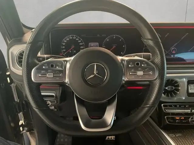 Mercedes-Benz G 400