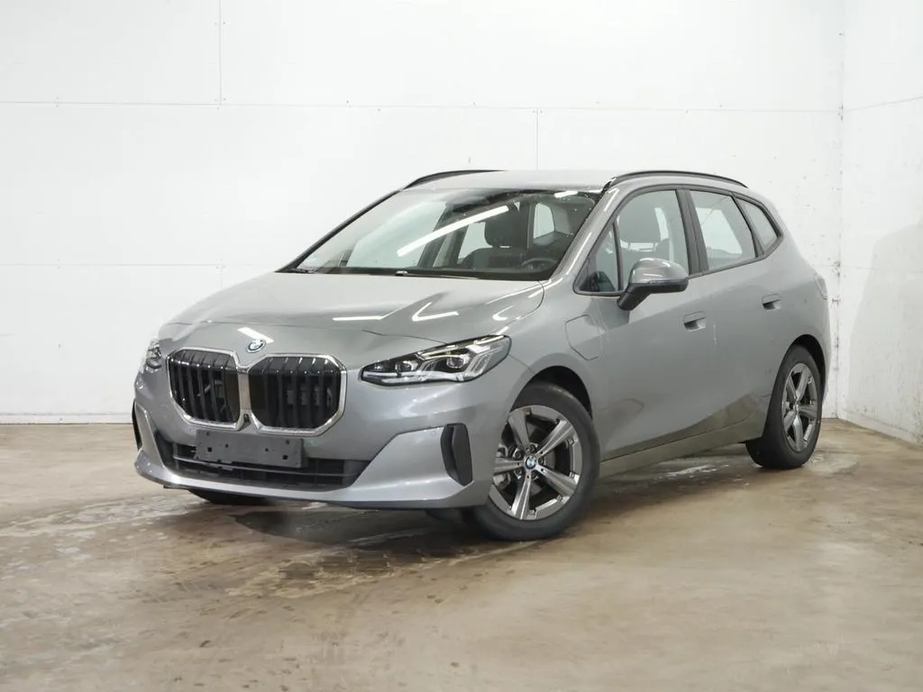 BMW 225