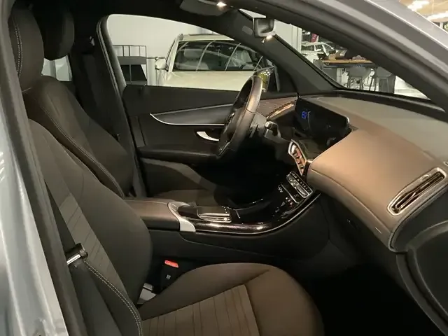 Mercedes-Benz EQC 400