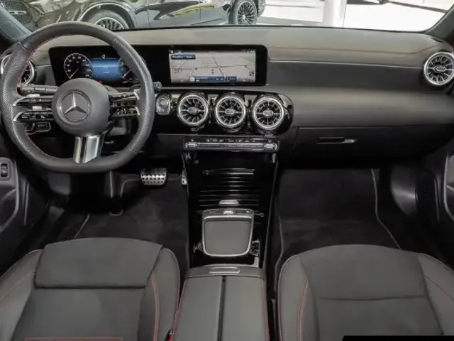 Mercedes-Benz CLA 200