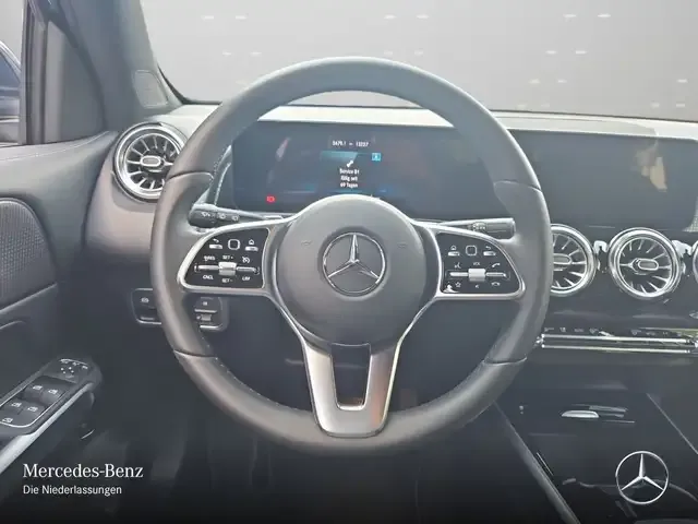 Mercedes-Benz EQB 250