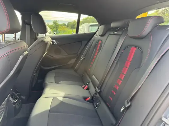 BMW 128