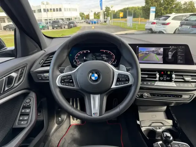 BMW 128