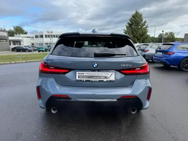 BMW 128
