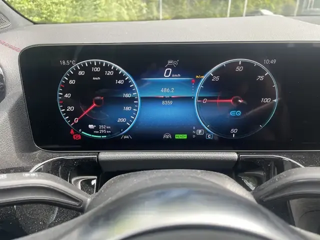 Mercedes-Benz EQA