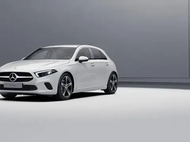Mercedes-Benz A 220