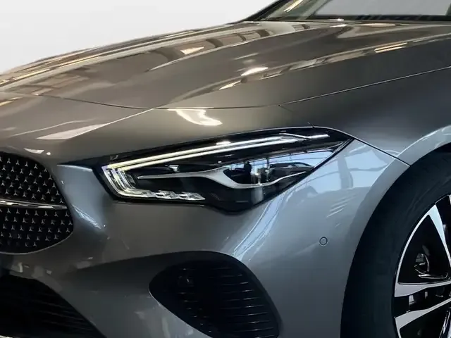 Mercedes-Benz CLA 180