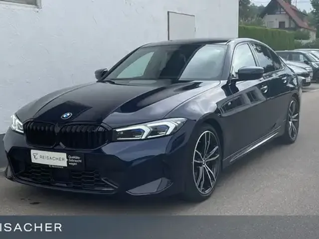 BMW 330