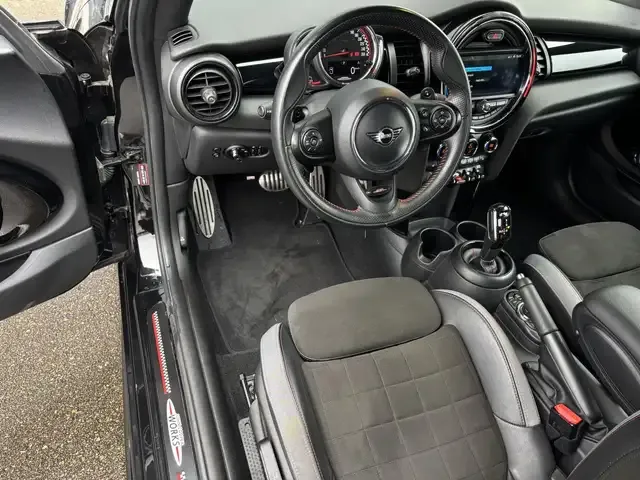 MINI John Cooper Works Cabrio