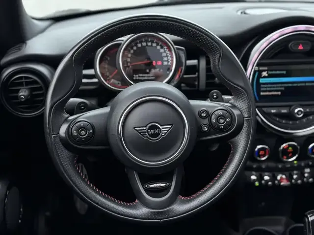 MINI John Cooper Works Cabrio