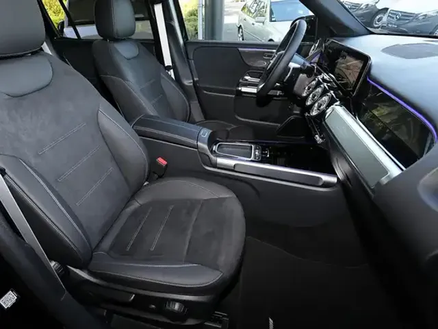 Mercedes-Benz GLB 200