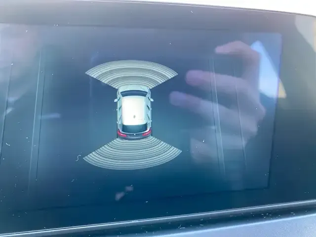 BMW 225