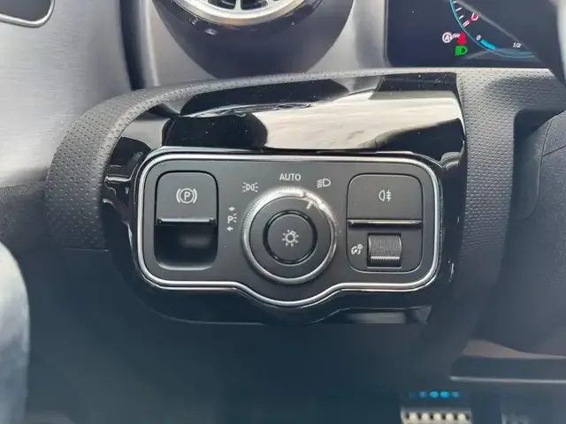 Mercedes-Benz A 35 AMG