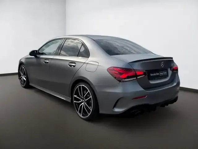 Mercedes-Benz A 35 AMG