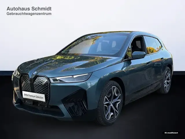 BMW iX
