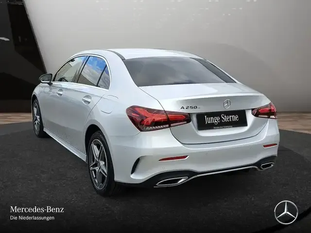 Mercedes-Benz A 250