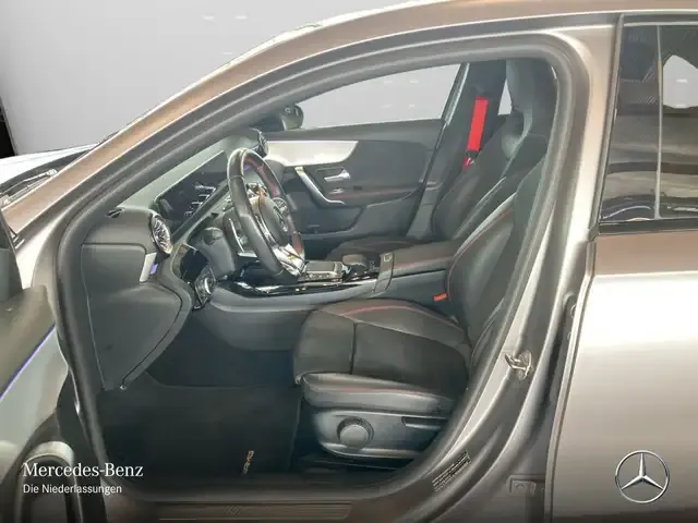 Mercedes-Benz A 45 AMG
