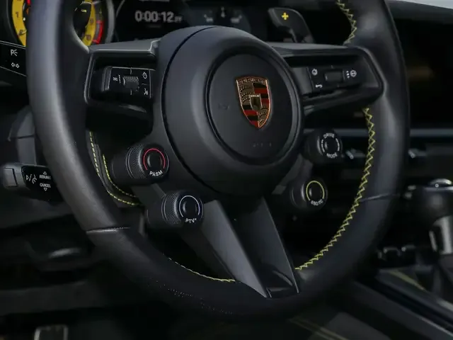 Porsche 992