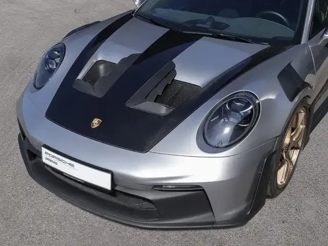 Porsche 992