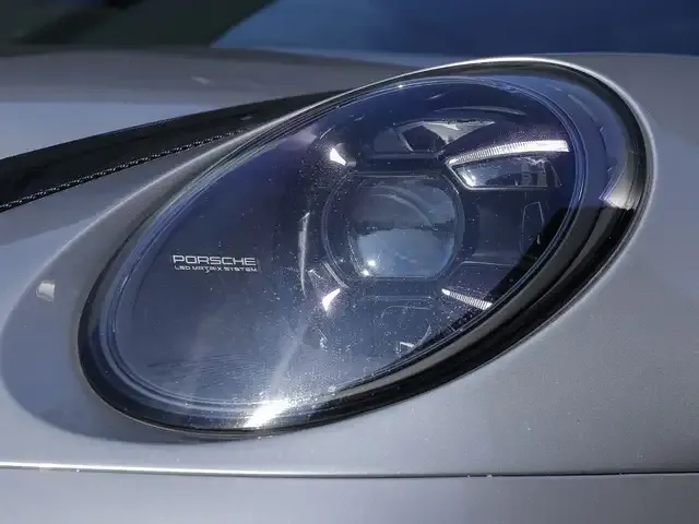 Porsche 992