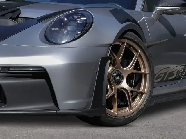 Porsche 992
