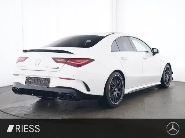 Mercedes-Benz CLA 45 AMG